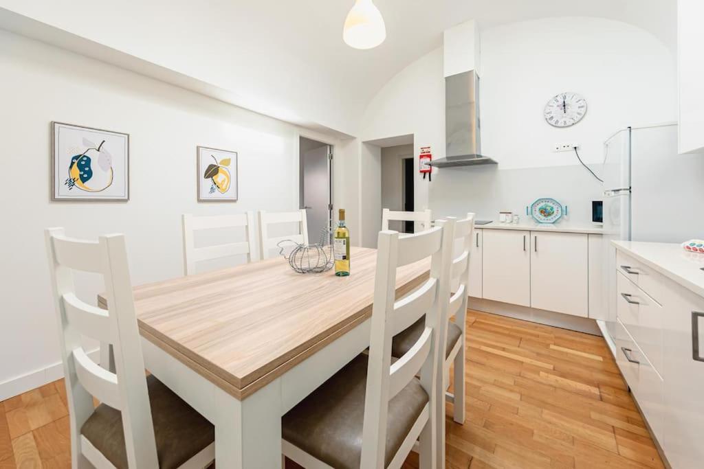 Home Near Evora'S Main Square With Private Terrace Luaran gambar